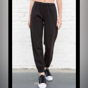 Brandy Melville Rosa Sweatpants in Dark Grey